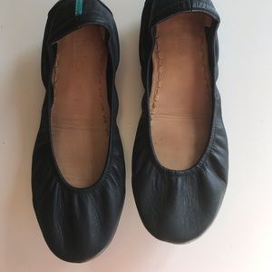 Matte black tieks